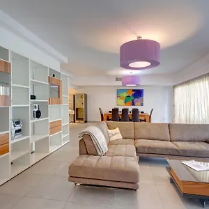  Apartment Seaview In Cambridge, Malta